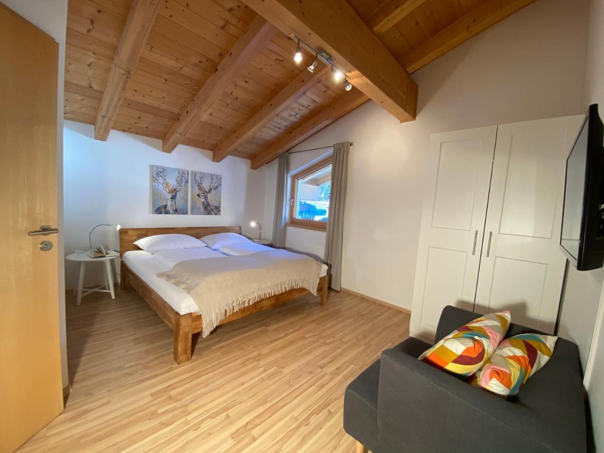 Villa Deningfeld นอยเคียร์เชน อัม โกรสเวเนดิเกอร์ ภายนอก รูปภาพ